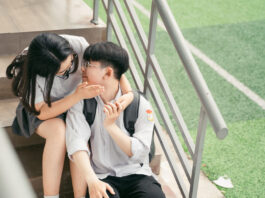ความรักครั้งแรกในวัยรุ่น: แค่เรื่องชั่วคราว หรือรอยสักในใจที่ติดไปตลอดชีวิต?